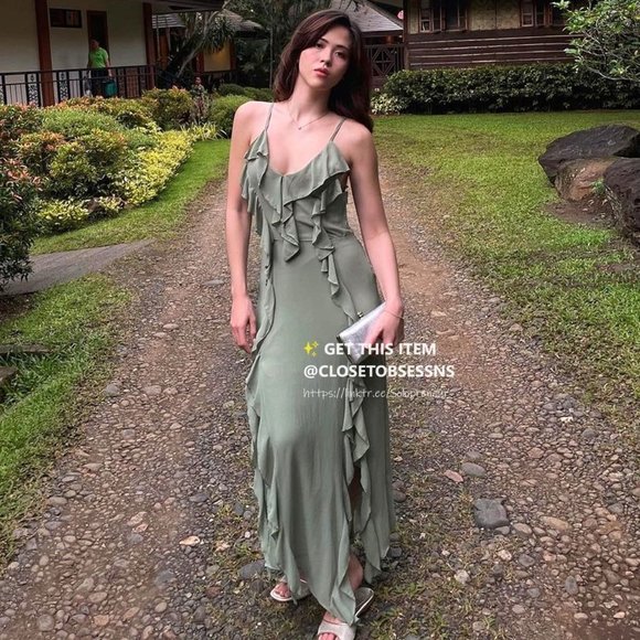 LAST ONE!!! BLOGGER FAVE!!! ZARA V-Neck Dress with Ruffles - Picture 9 of 10